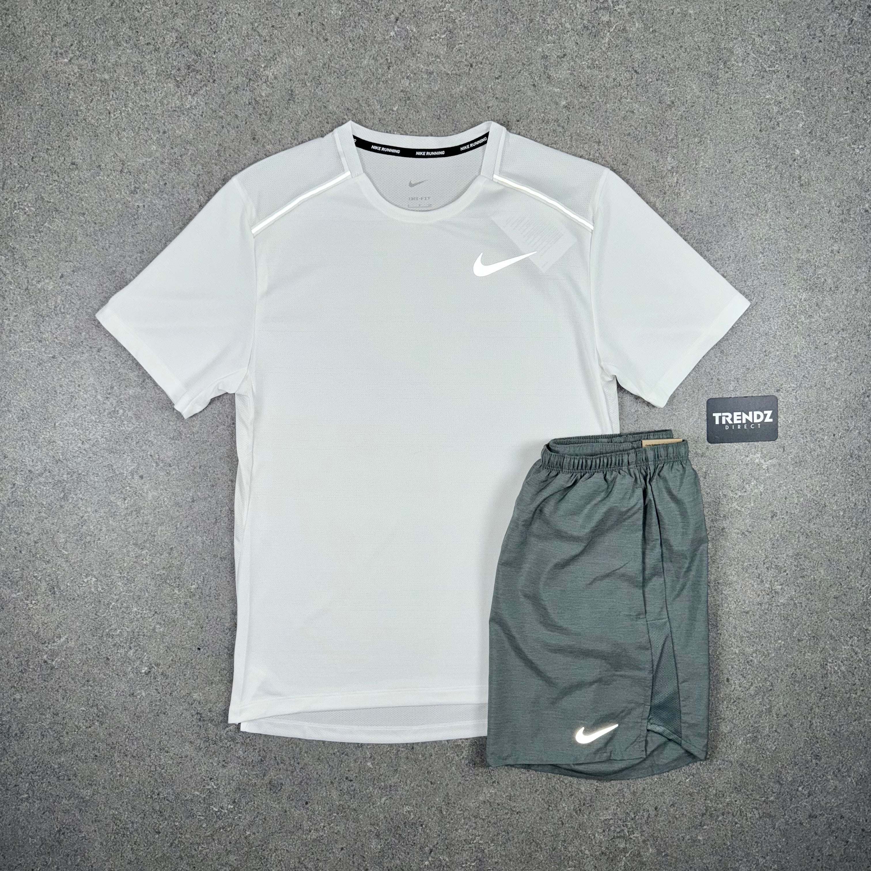 NIKE MILER T-SHIRT & CHALLENGER SHORTS SET - WHITE/GREY