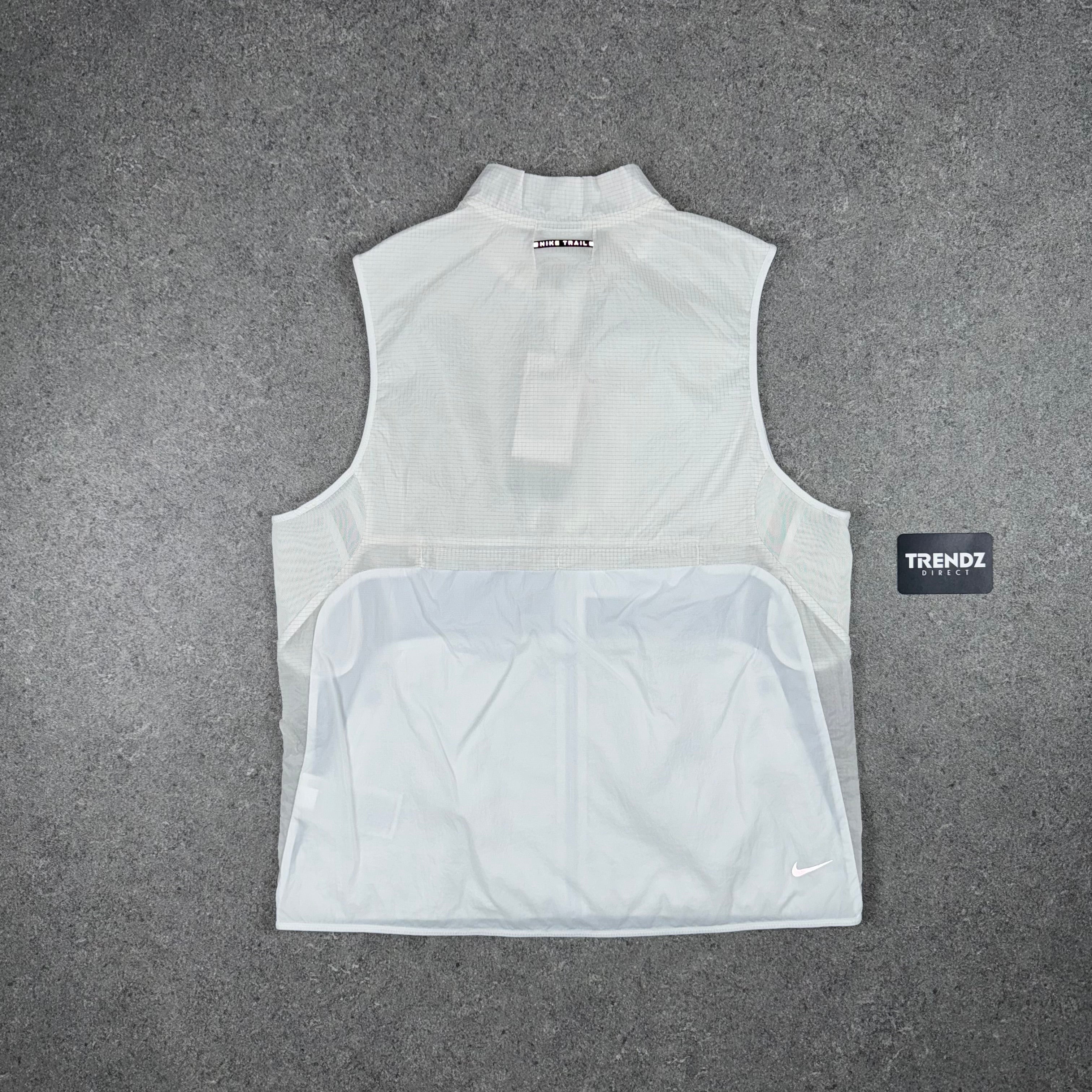 NIKE TRAIL GILET - WHITE