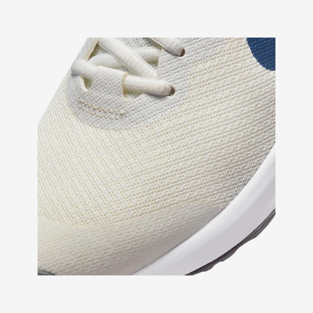 Nike Revolution 6 GS Kids' Road Running Sneakers