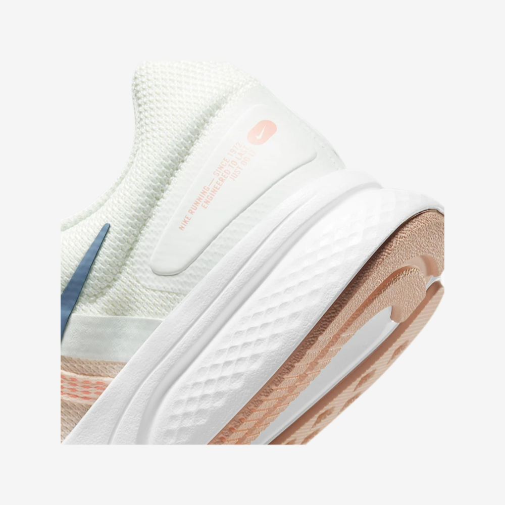 Nike Run Swift 2 Women's Road Running Sneakers