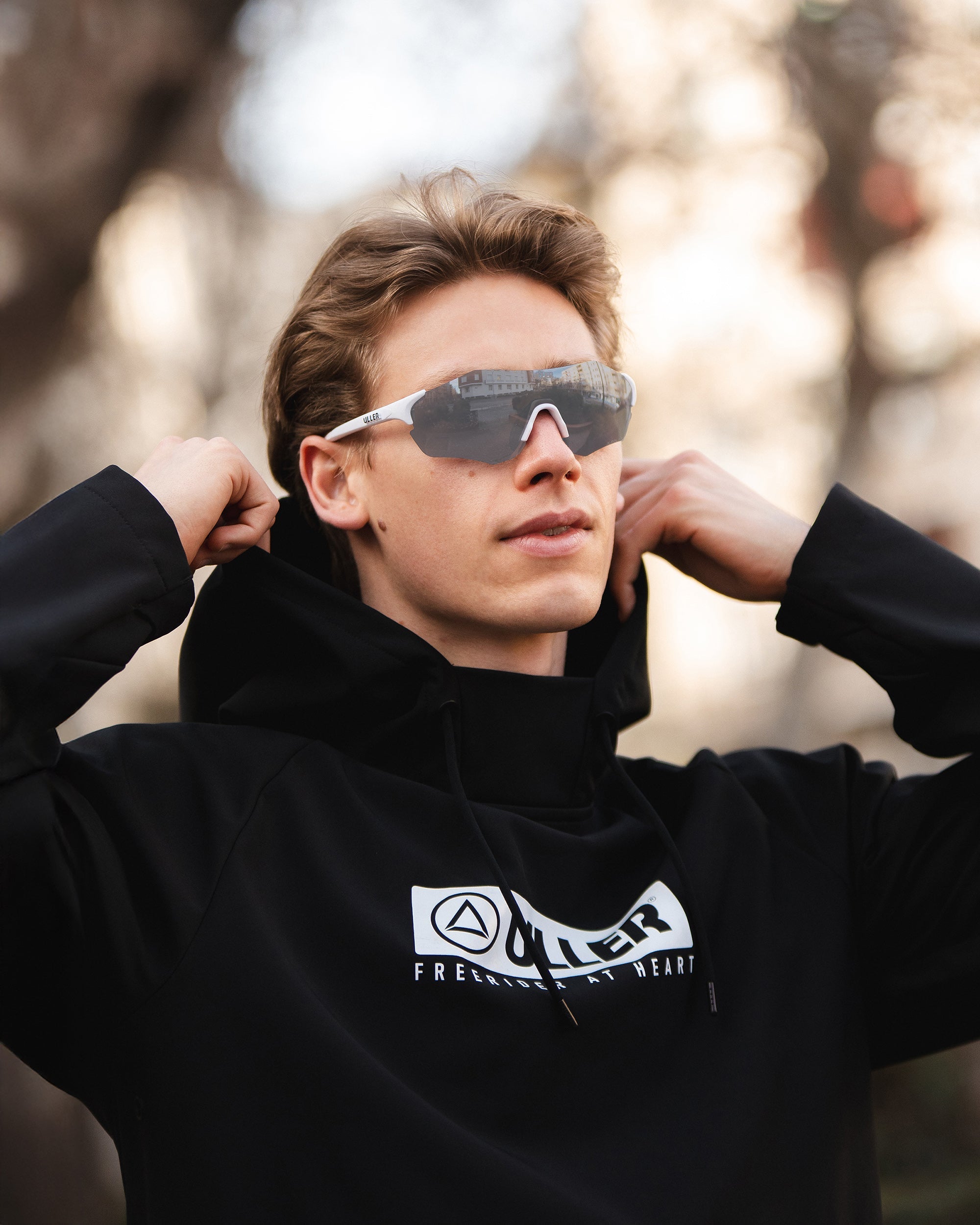 Impulse White / Grey