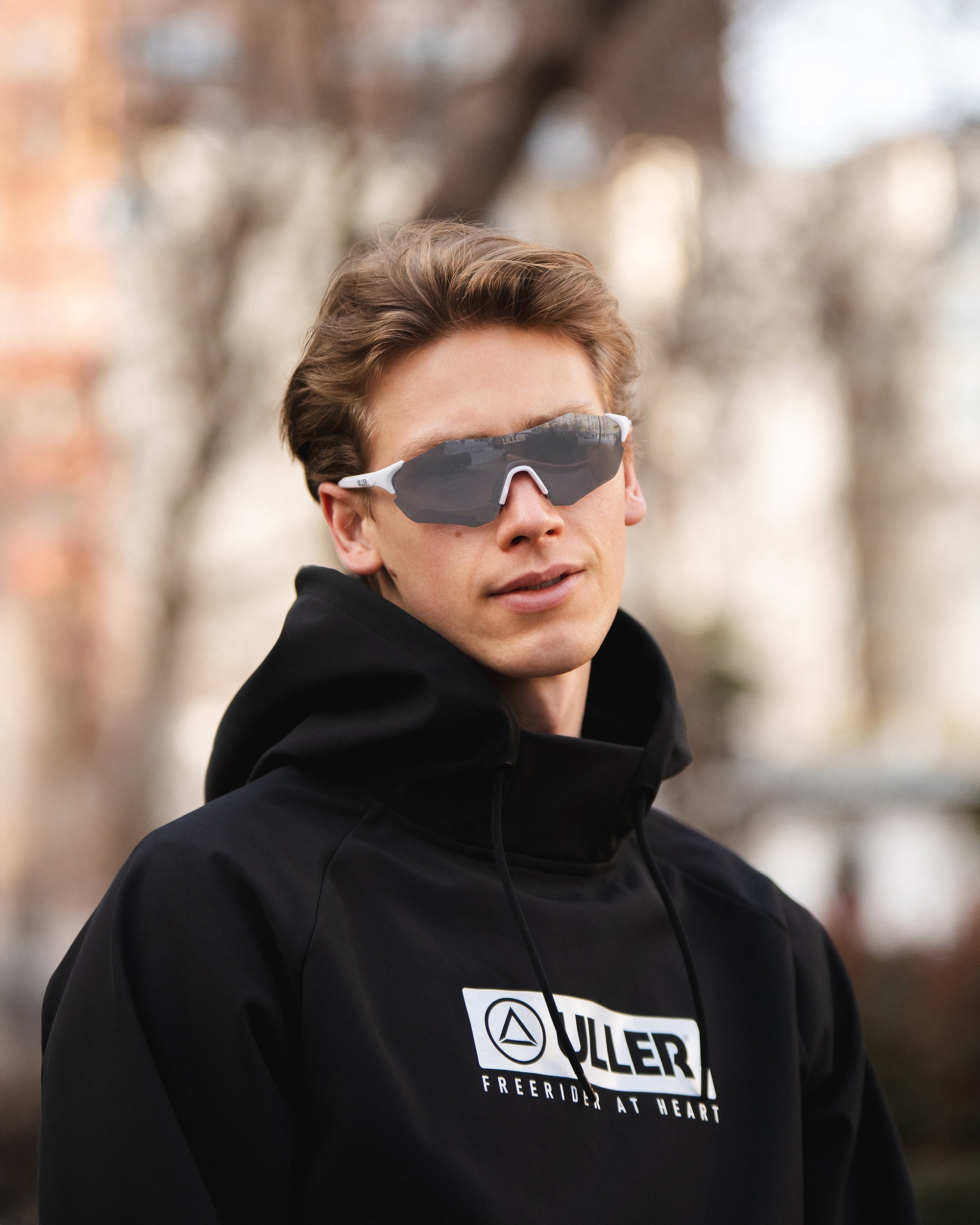 Impulse White / Grey