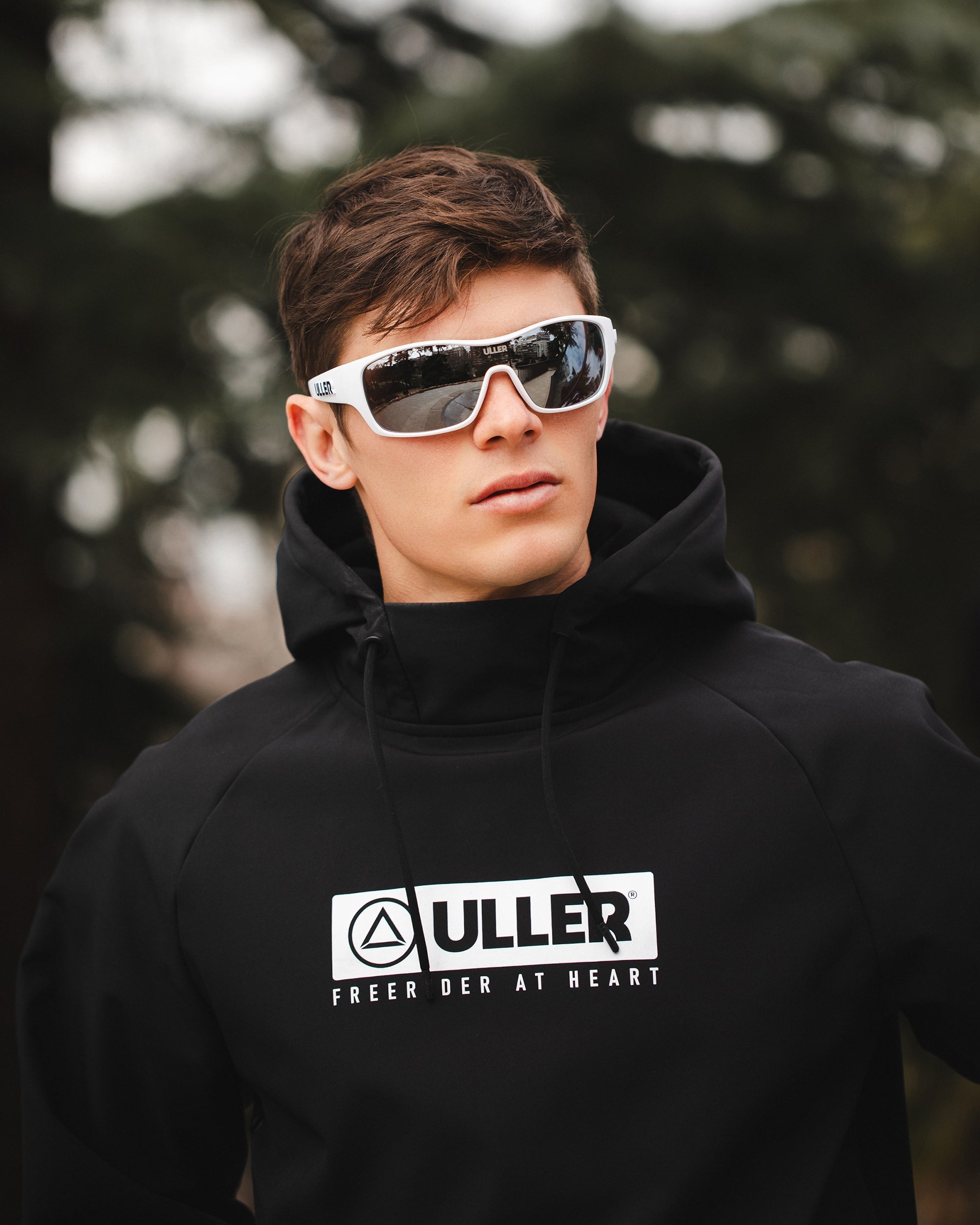 Volcano White / Grey