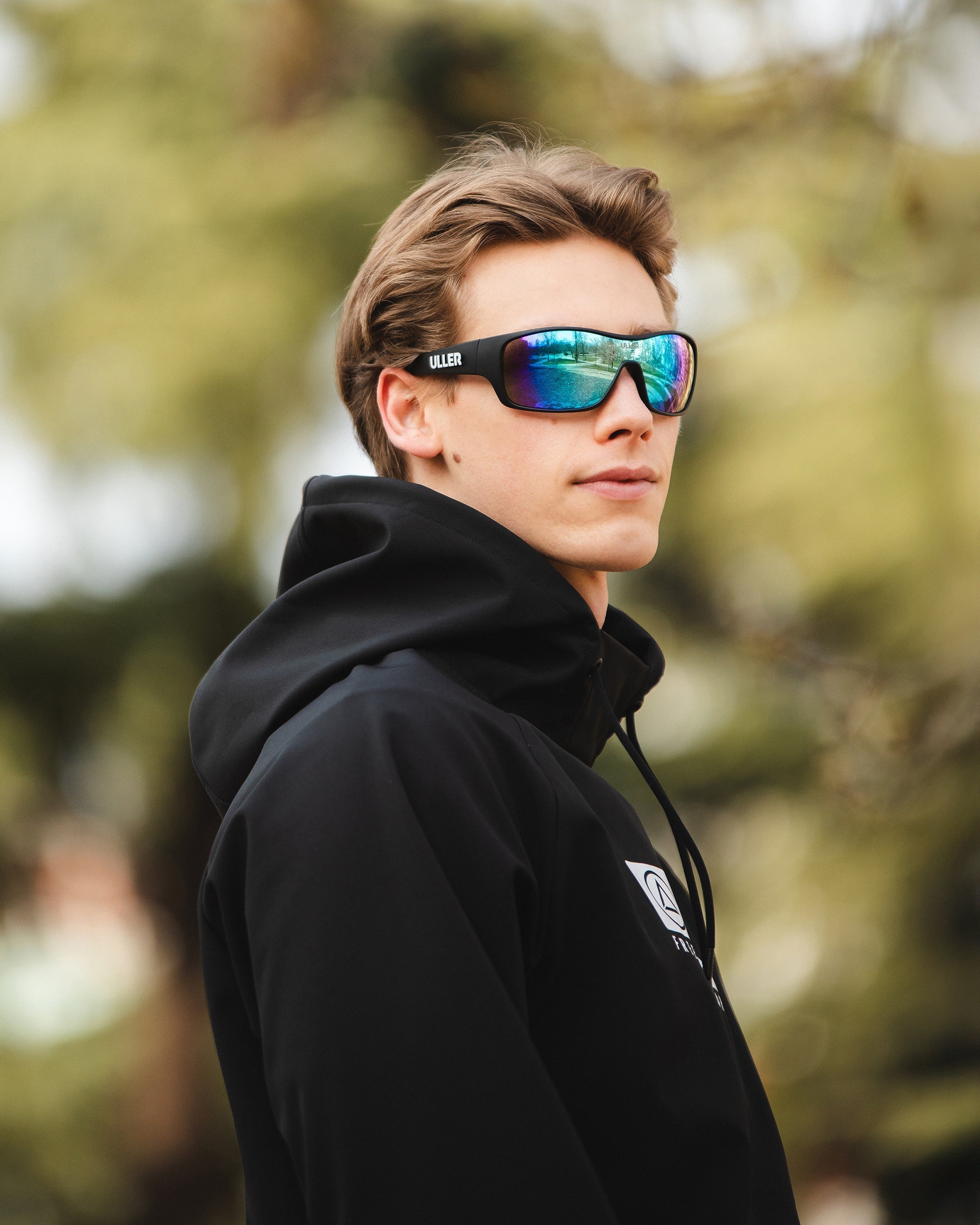 Volcano Black / Blue