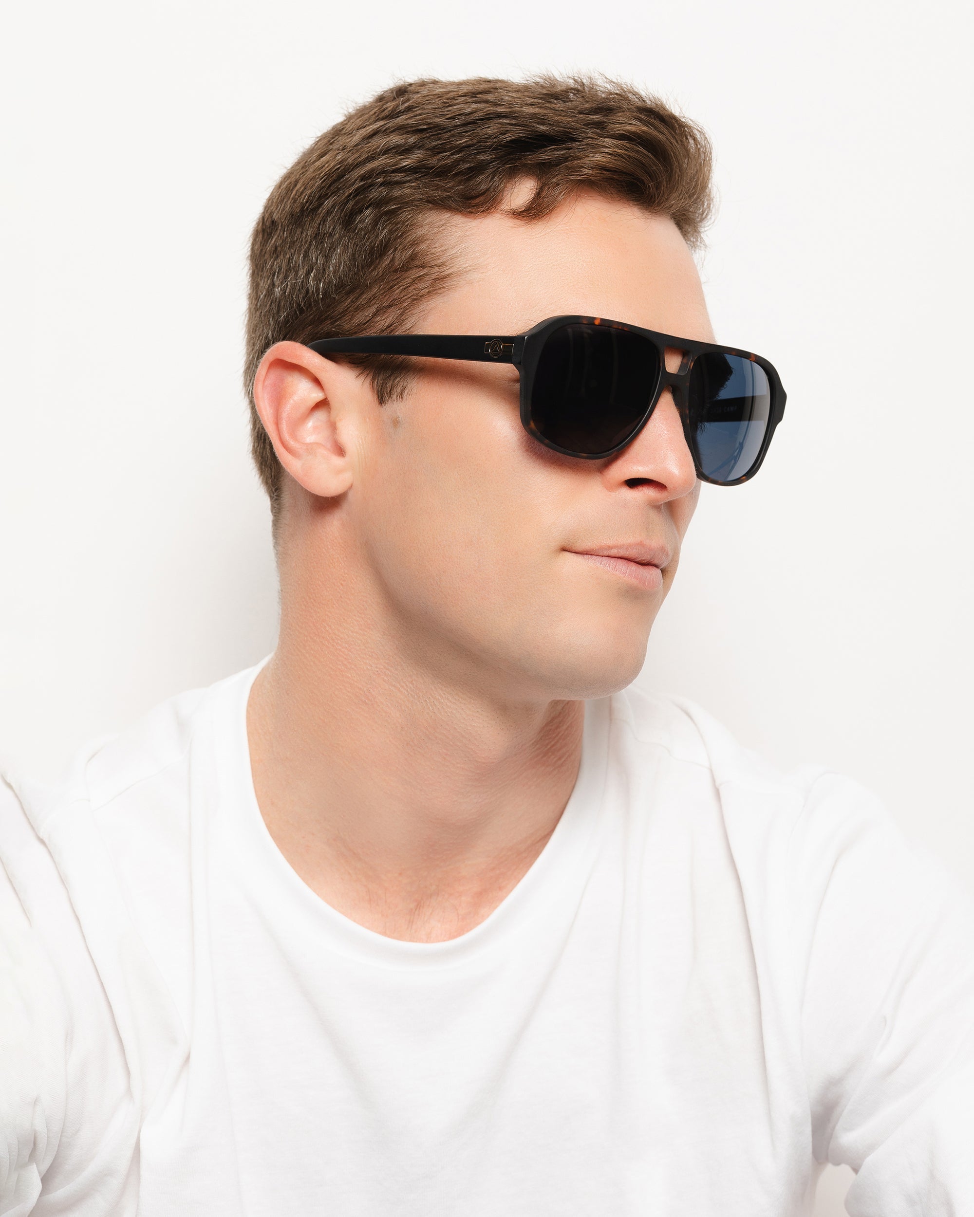 Base Camp Black Tortoise / Blue