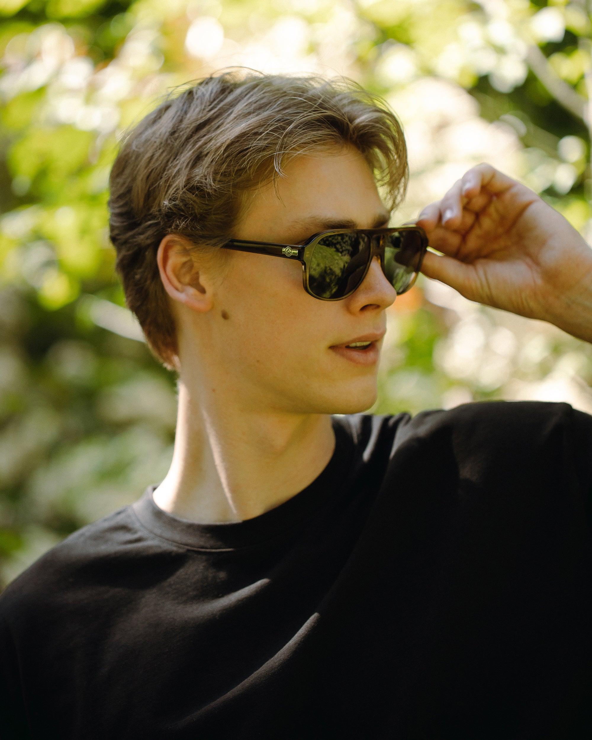 Base Camp Brown Tortoise / Black