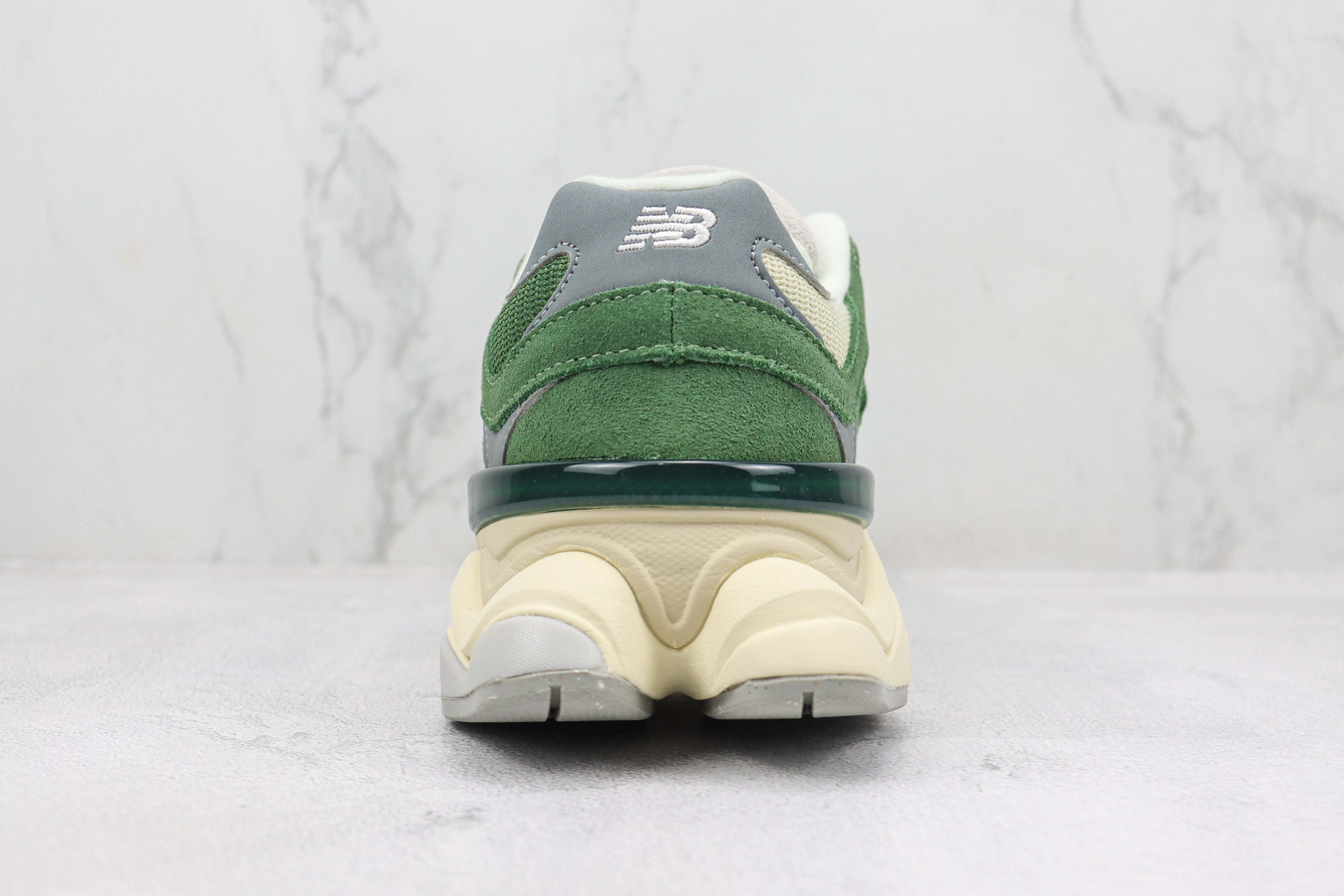 NB 9060 Nori