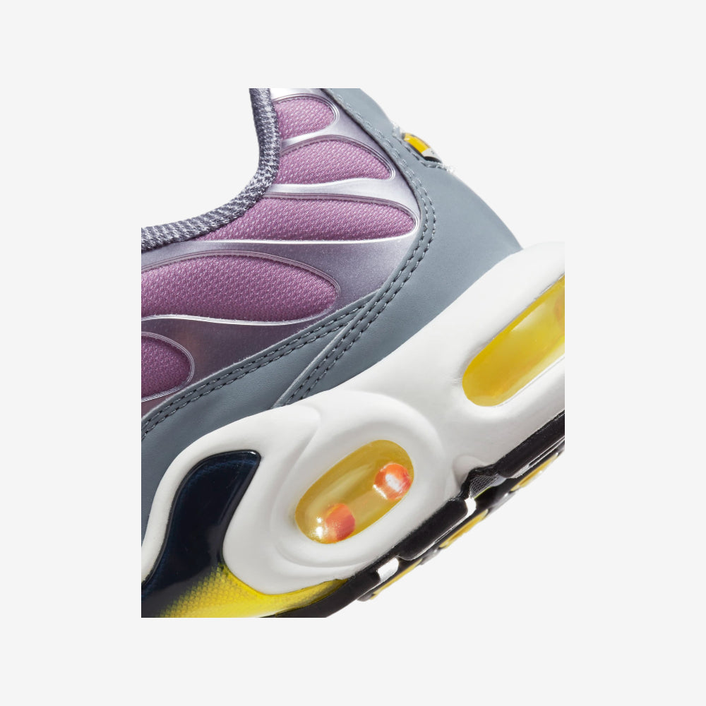 Nike Air Max Plus Women's Lifestyle Sneakers
