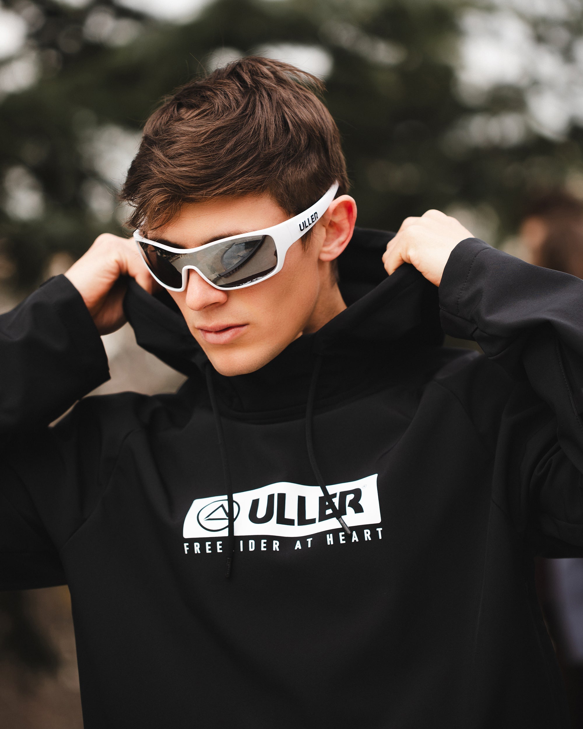 Volcano White / Grey