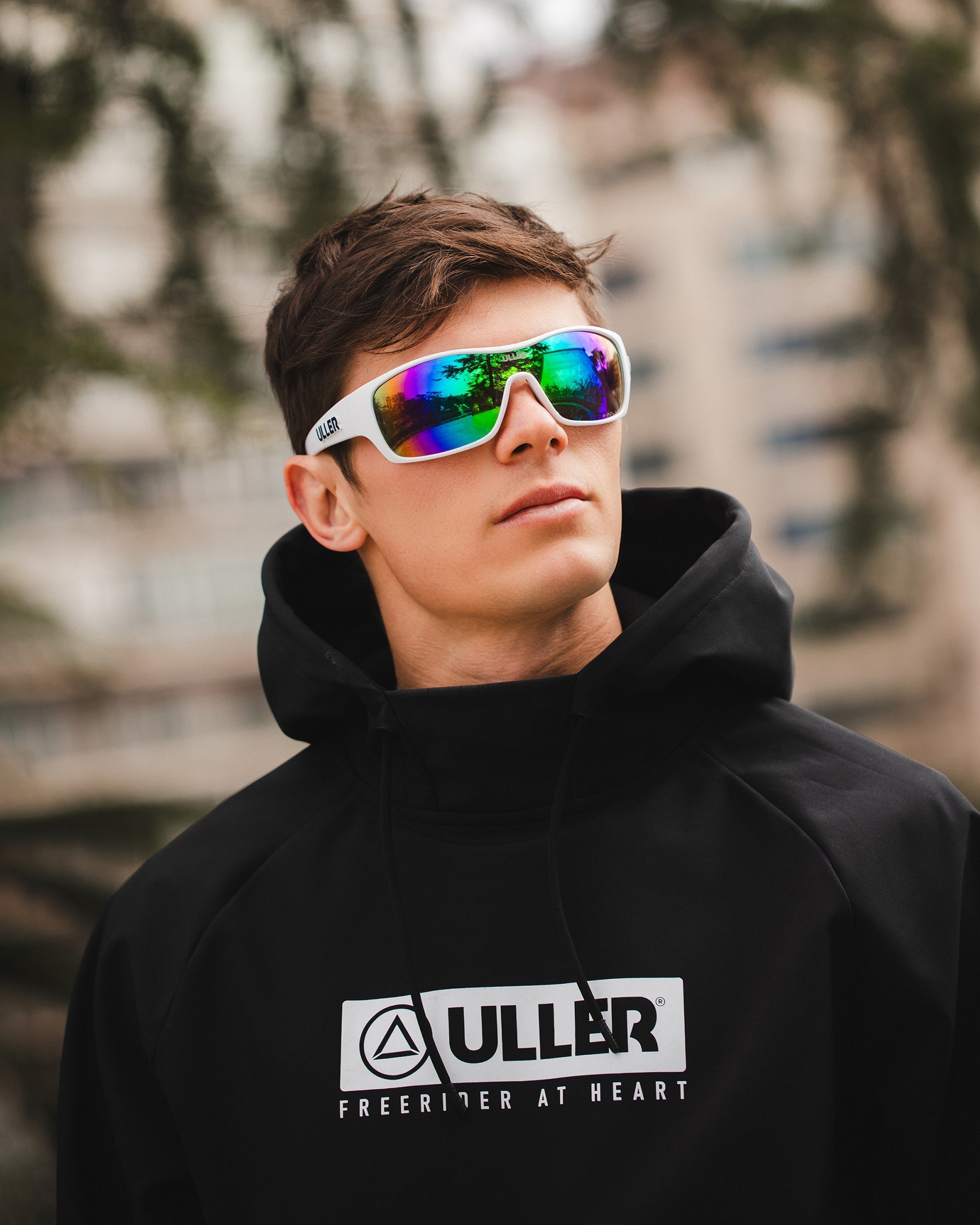 Volcano White / Green