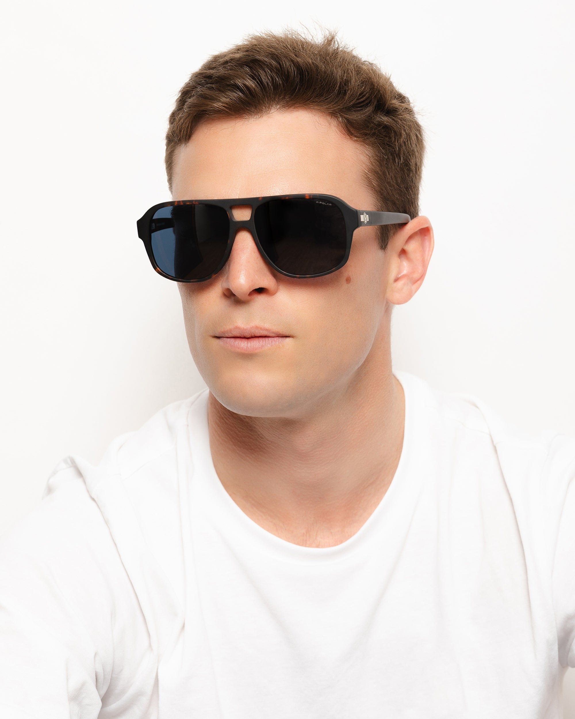 Base Camp Black Tortoise / Blue